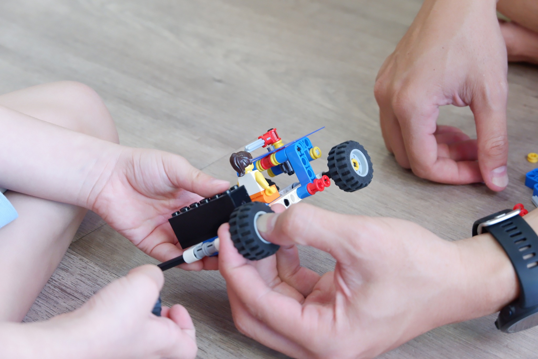 do-choi-tuong-tac-ho-tro-phat-trien-tu-duy-cho-tre-1